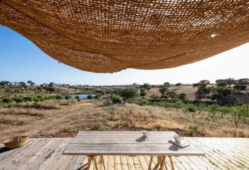 1 Bedroom Apartment Lake View, Cucumbi