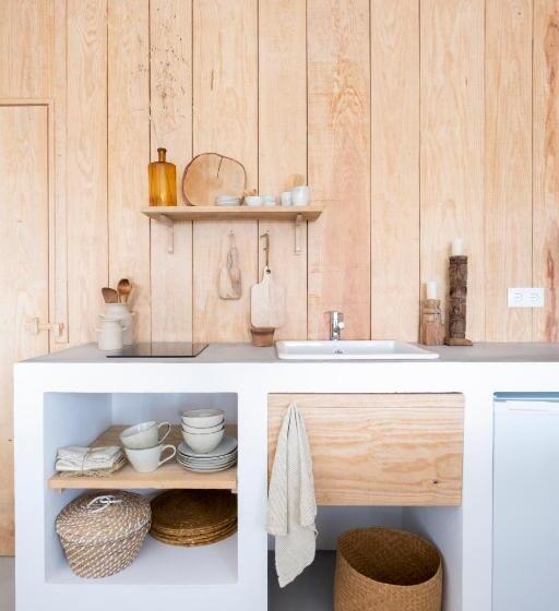 شقة بغرفة نوم واحدة, Cucumbi