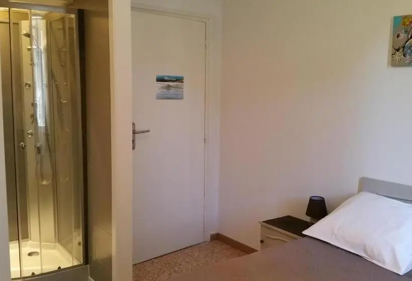 Standard Room, Hôtel Restaurant Les Chasseurs