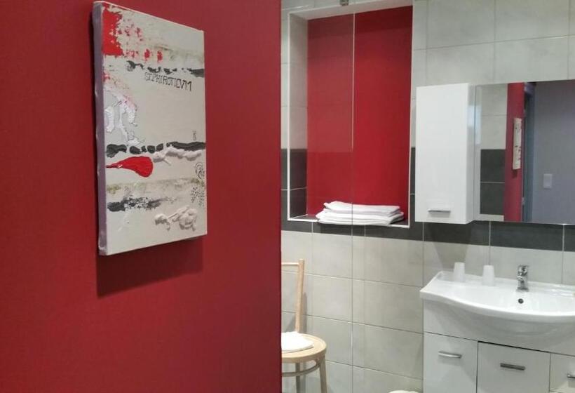 스탠다드 룸, Hôtel Restaurant Les Chasseurs