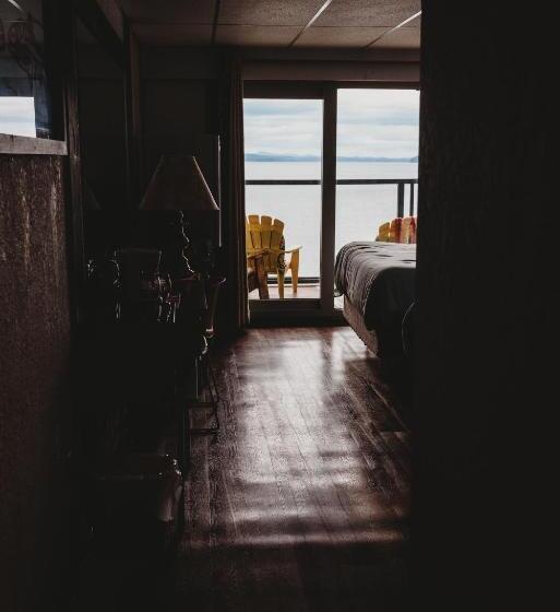 スタンダードルーム, The Oceanfront