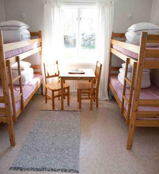 Семейный Номер Совместный Санузел, Hunnebostrands Vandrarhem Gammelgården