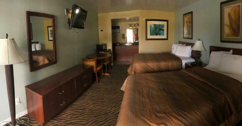 غرفه قياسيه سريرين مزدوجين, Immokalee Inn