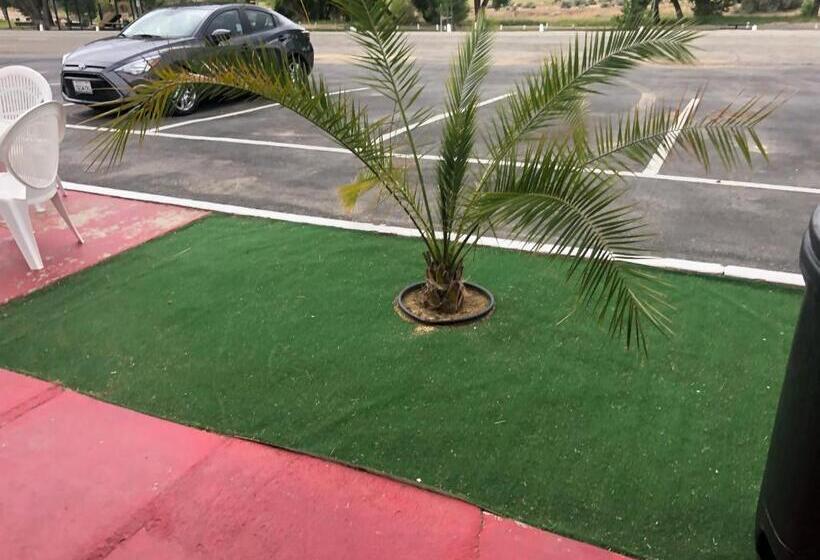 带2个双人床的标准工作室, Mount N Lake Motel