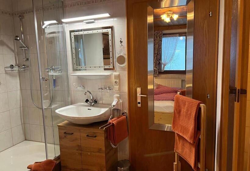 דירת חדר, Berghof Am Schwand