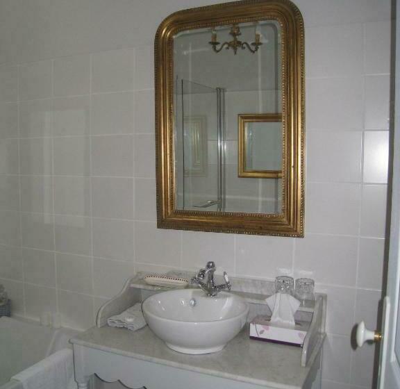 غرفة قياسية, Chambres D Hotes Spa Château D Omiécourt