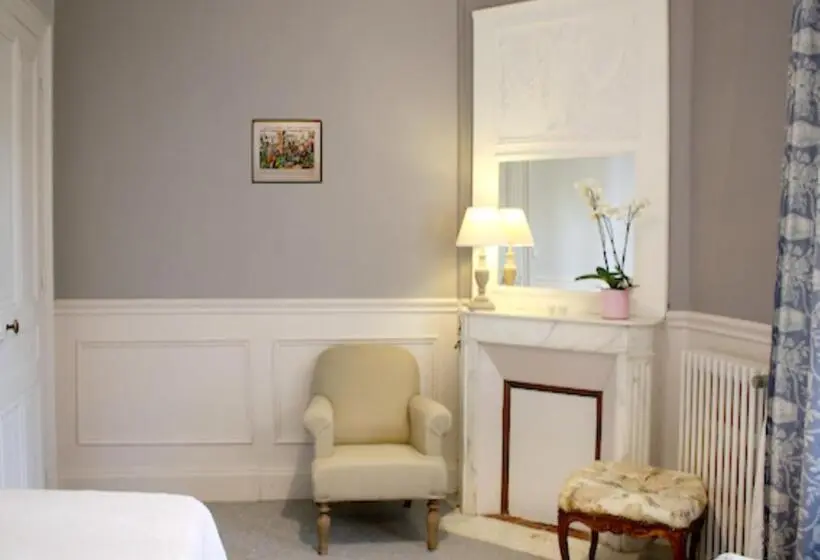 スイート, Chambres D Hotes Spa Château D Omiécourt