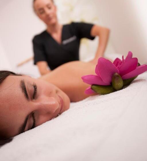 شقة غرفتين, Chambres D Hotes Spa Château D Omiécourt