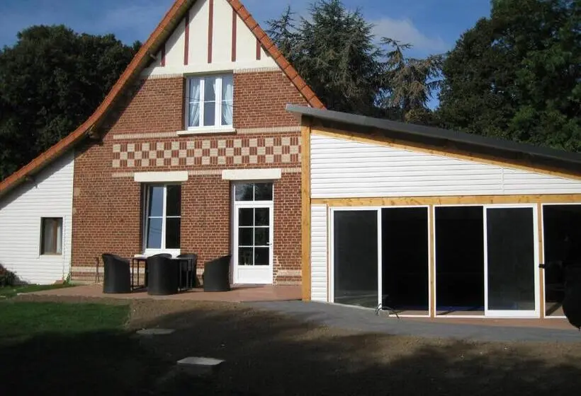 ３ベッドルームハウス, Chambres D Hotes Spa Château D Omiécourt