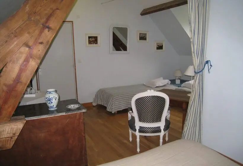 スタンダードルーム, Chambres D Hotes Spa Château D Omiécourt