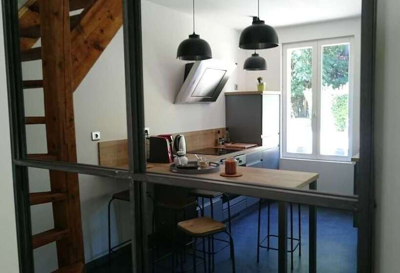 غرفة قياسية, Chambres D Hotes Spa Château D Omiécourt