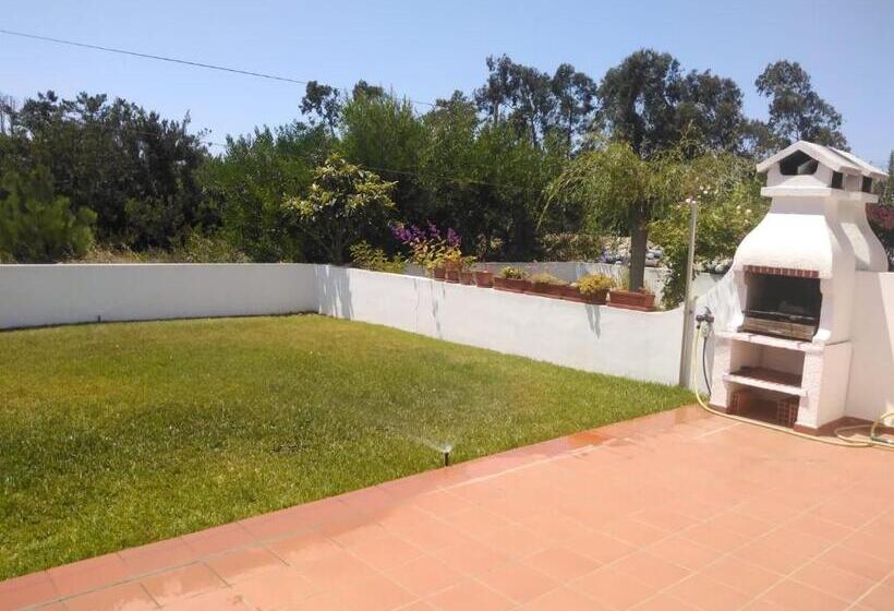 Дом 2 Спальни, Ergobeach House