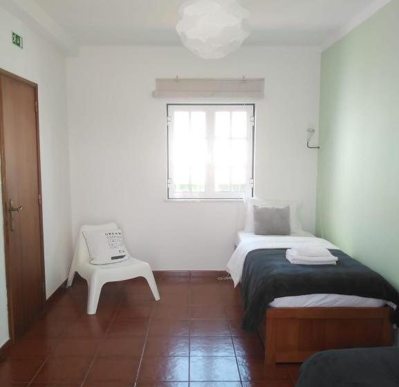 Дом 2 Спальни, Ergobeach House