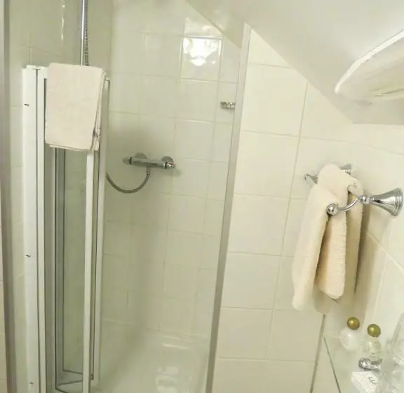 ファミリールーム, Llanerchindda Farm Guest House