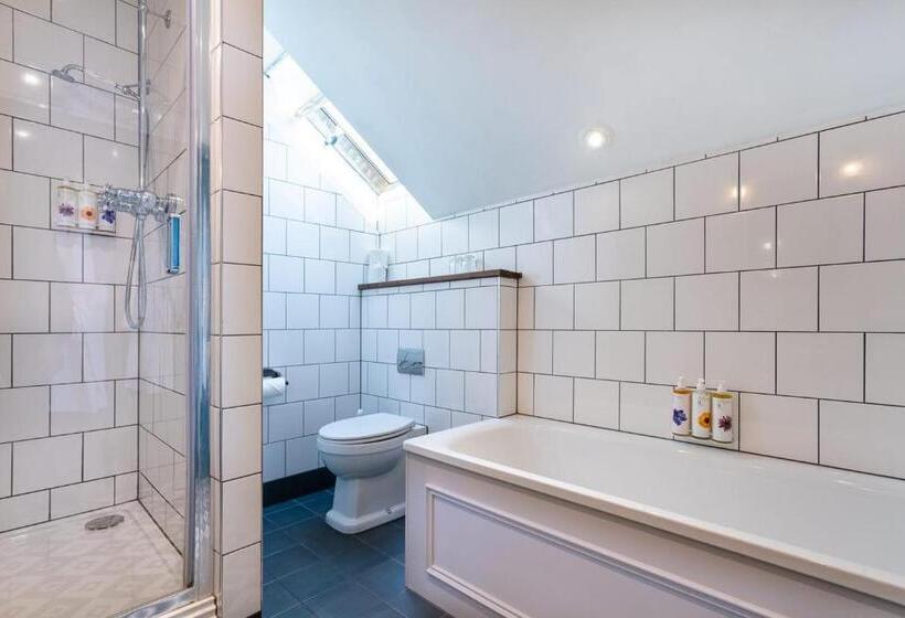 غرفة قياسية, The Hoste And The Vine House Hotels