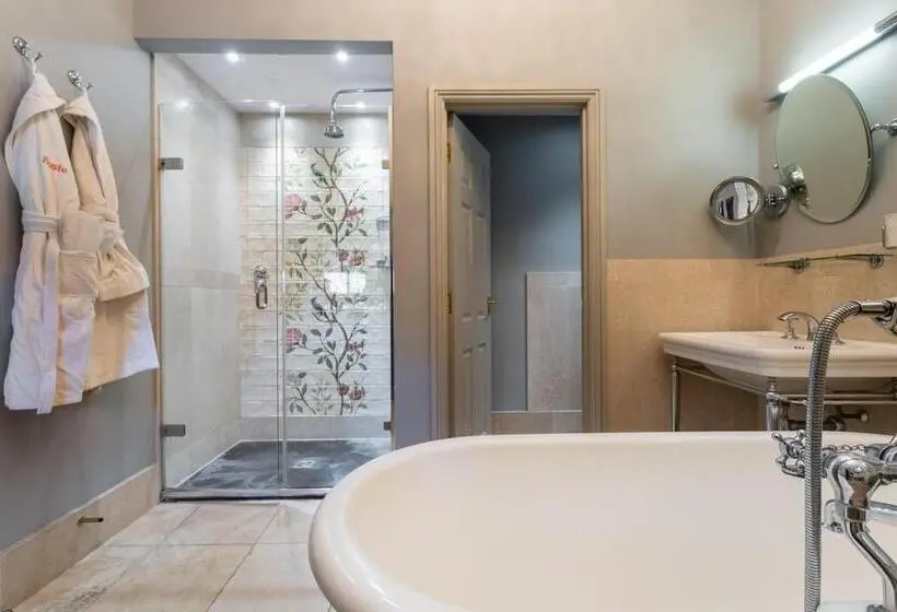 １ベッドルームハウス, The Hoste And The Vine House Hotels
