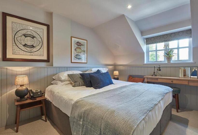 شقة غرفتين, The Hoste And The Vine House Hotels