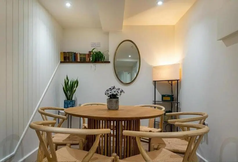 １ベッドルームのデラックスアパートメント, The Hoste And The Vine House Hotels