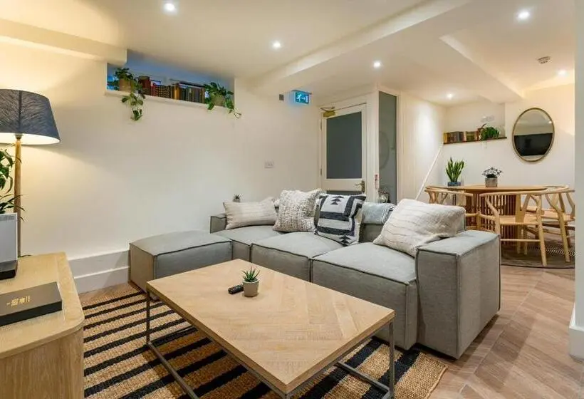 １ベッドルームのデラックスアパートメント, The Hoste And The Vine House Hotels