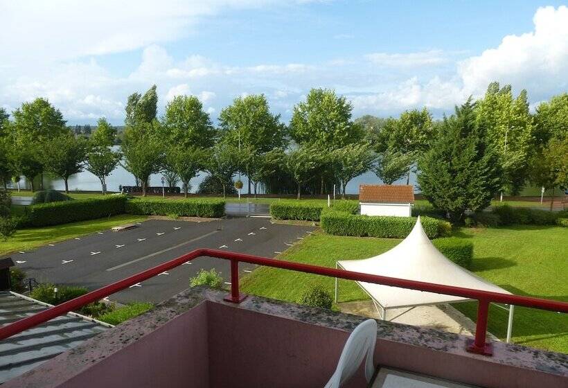 غرفة كومفورت, Agena Hagondange