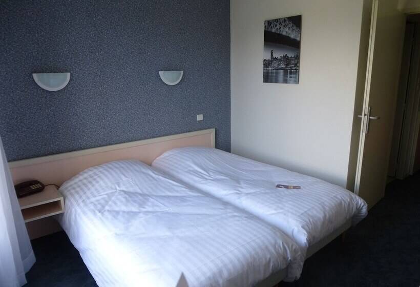 غرفة كلاسيكية, Agena Hagondange