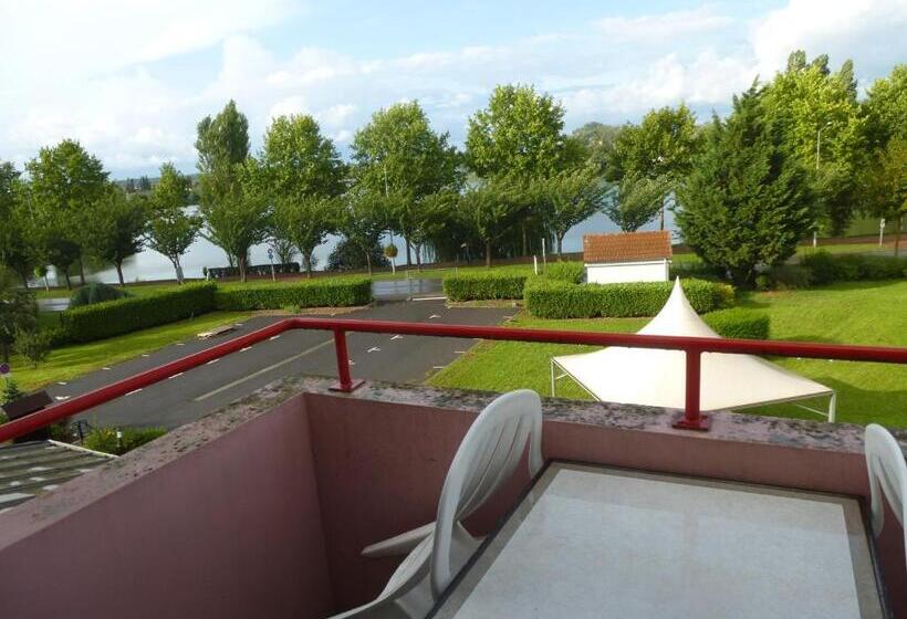 غرفة كومفورت, Agena Hagondange