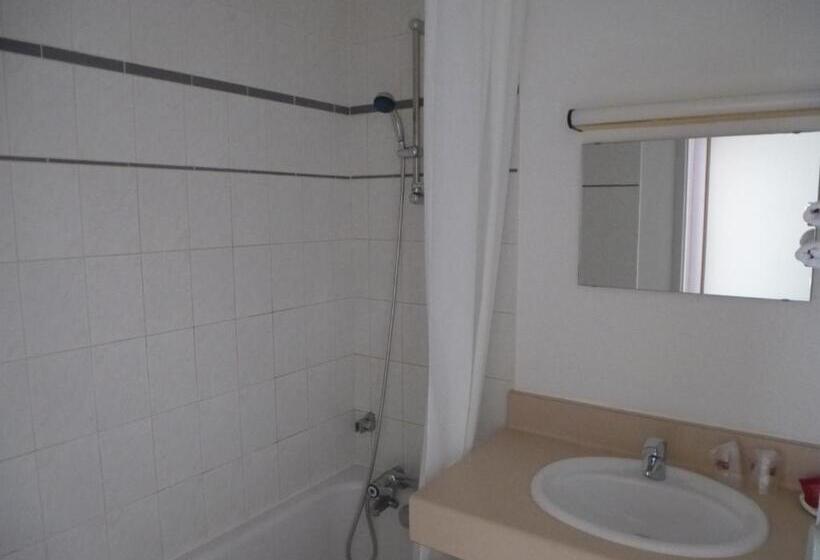 غرفة كلاسيكية, Agena Hagondange