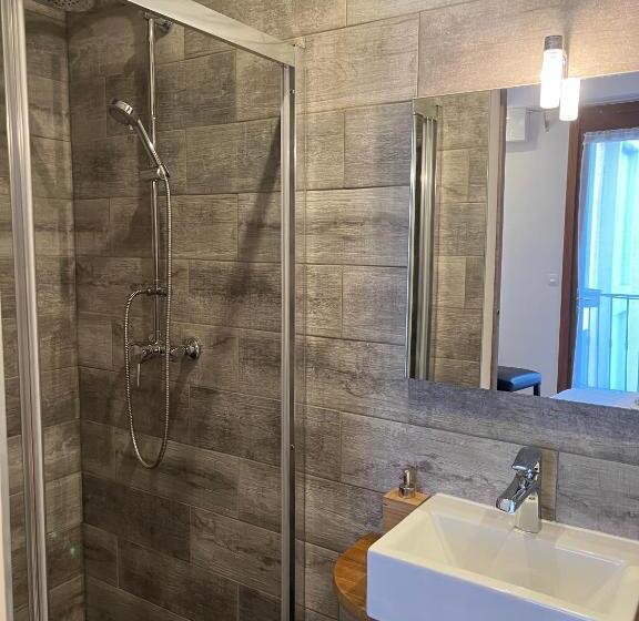 스탠다드 룸, Au Bec Fin Hôtel