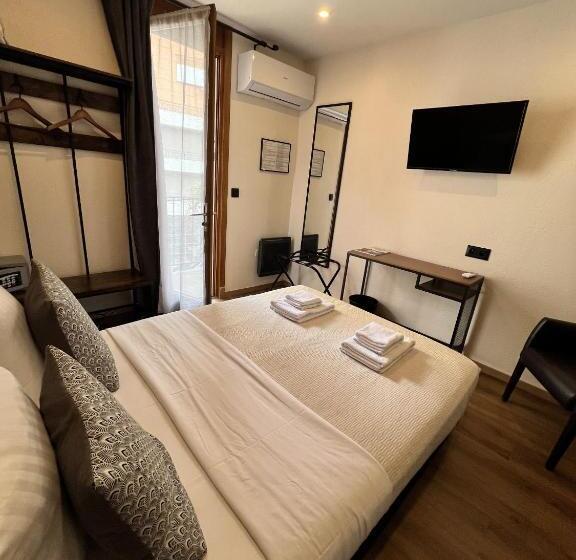 اتاق راحتی, Au Bec Fin Hôtel