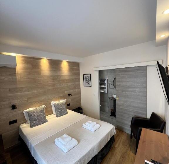 컴포트 룸, Au Bec Fin Hôtel