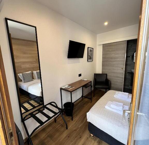 컴포트 룸, Au Bec Fin Hôtel