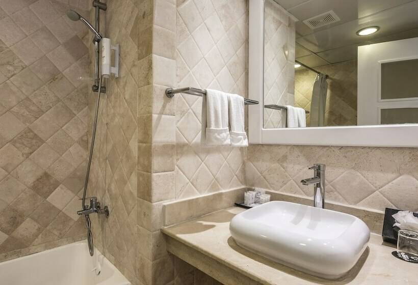 סוויטת קלאב ג'וניור, Sunscape Dominicus La Romana All Inclusive