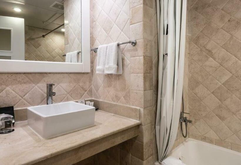 اتاق لوکس با چشمانداز استخر, Sunscape Dominicus La Romana All Inclusive