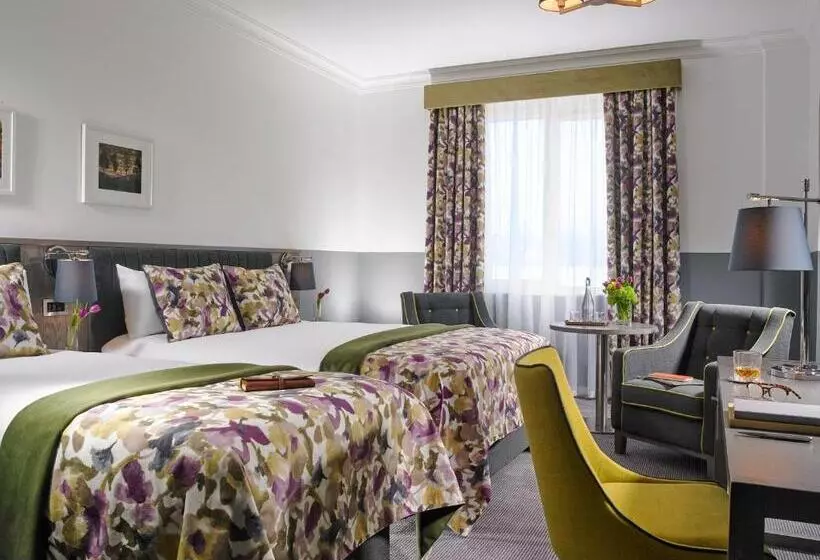Standard Kolmen Hengen Huone, Carrigaline Court Hotel & Leisure Centre