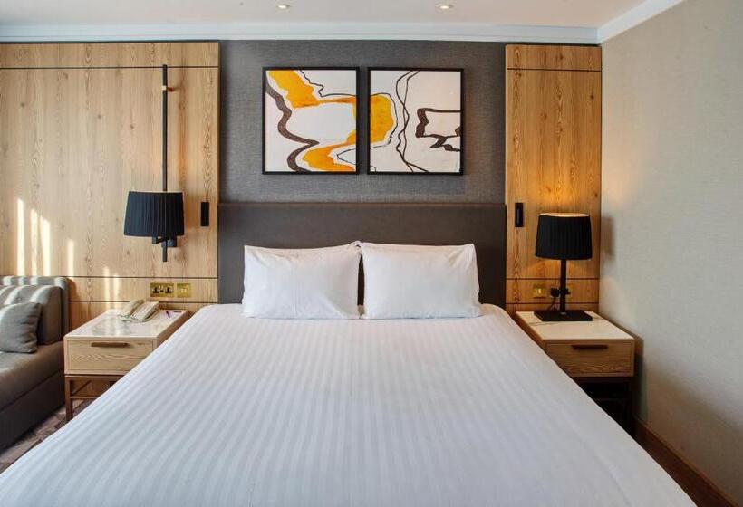 キングサイズベッドのスタンダードルーム, Crowne Plaza Marlow, An Ihg