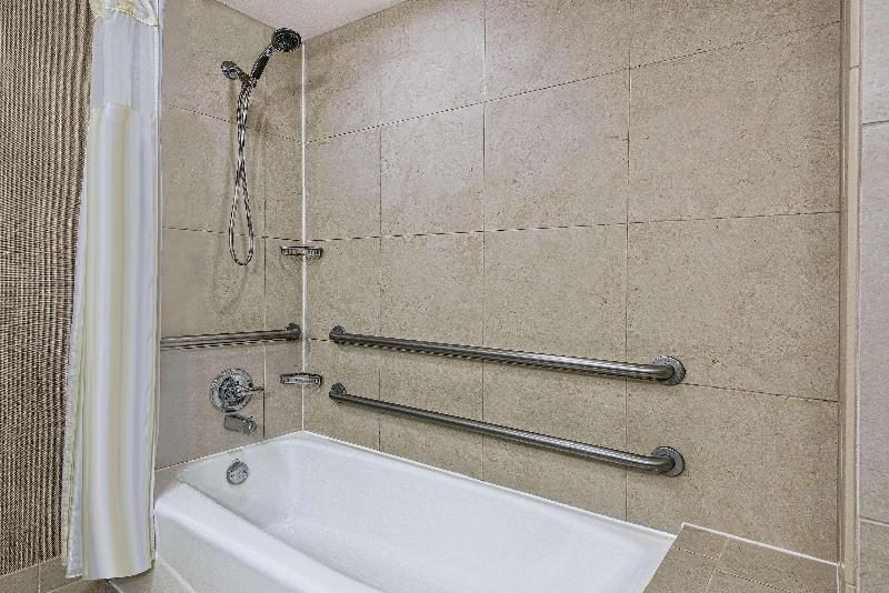 带大床的标准间, Hilton Garden Inn San Antonio Airport