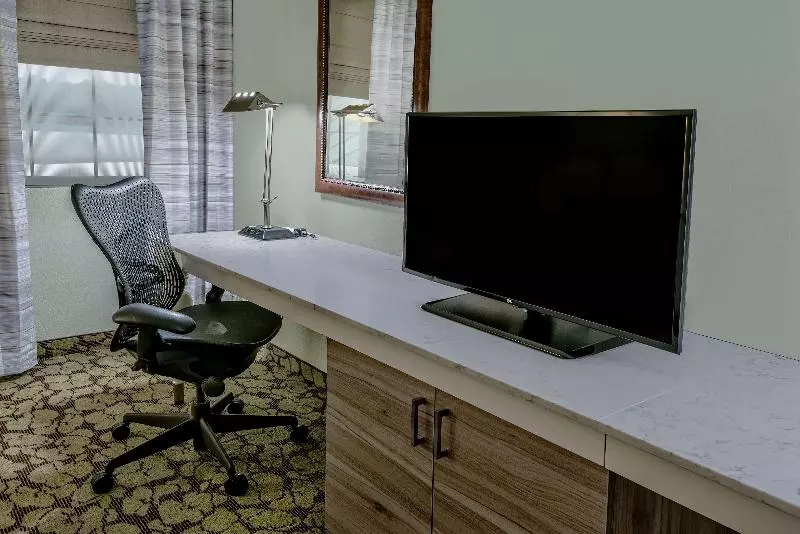 キングサイズベッドのスタンダードルーム, Hilton Garden Inn San Antonio Airport
