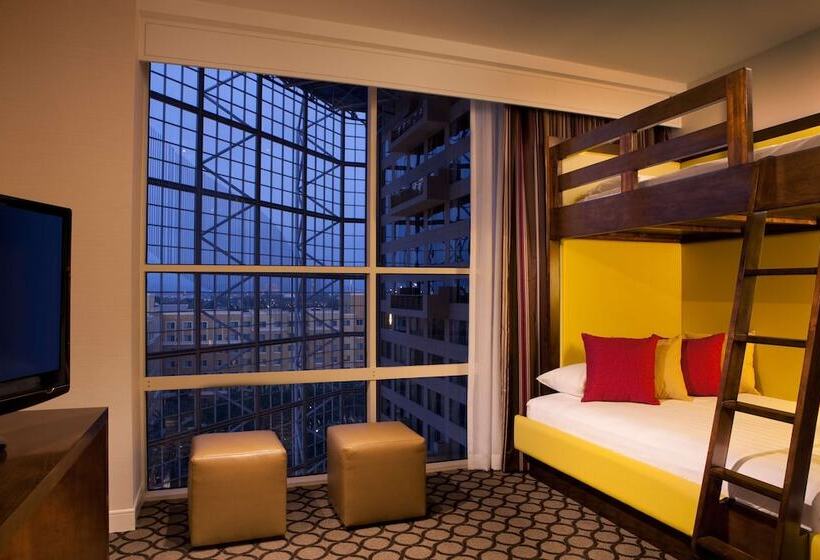 جناح, Hyatt Regency Orange County