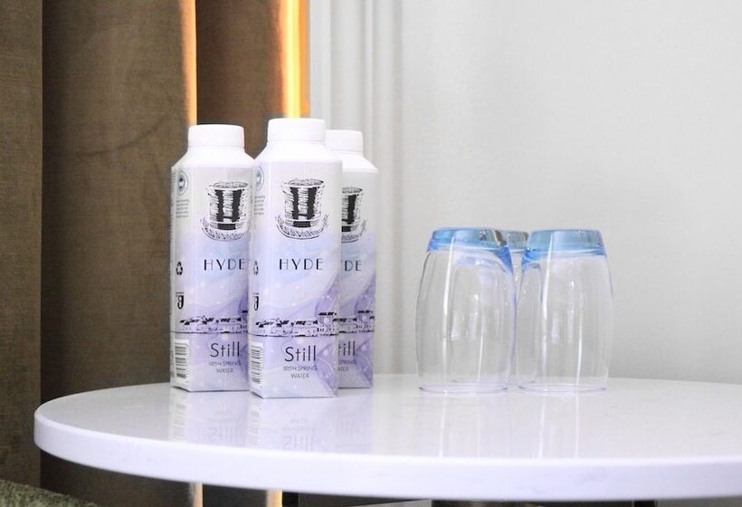 스탠다드 룸, Hyde