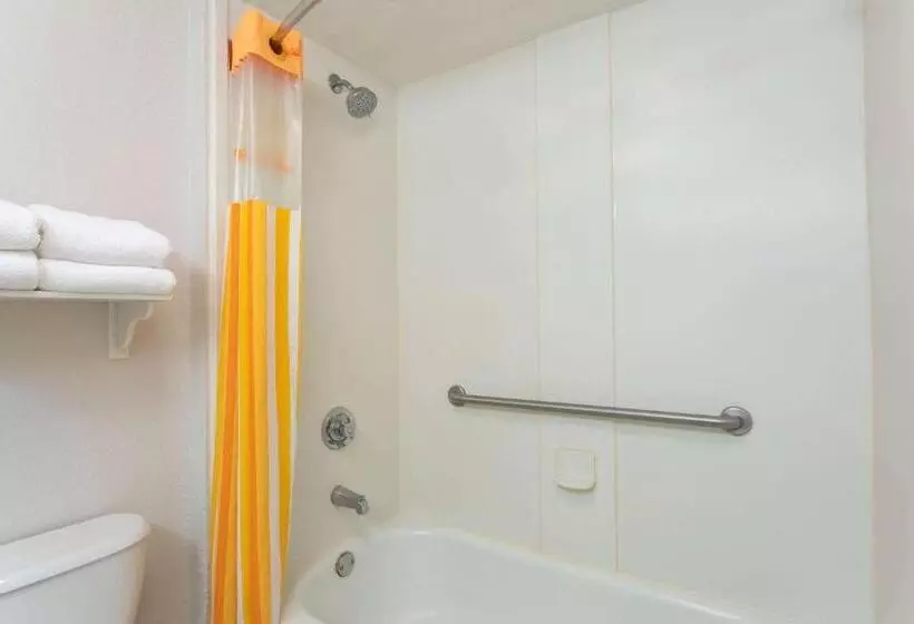 سوئیت با تخت بزرگ, La Quinta By Wyndham Jacksonville Butler Blvd