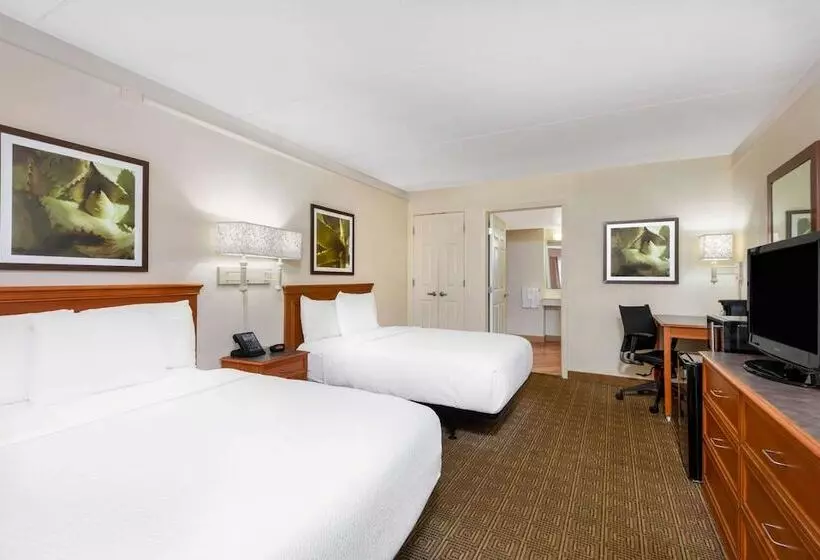２ダブルベッドのスタンダードルーム, La Quinta East Deerfield Beach   Boca Raton