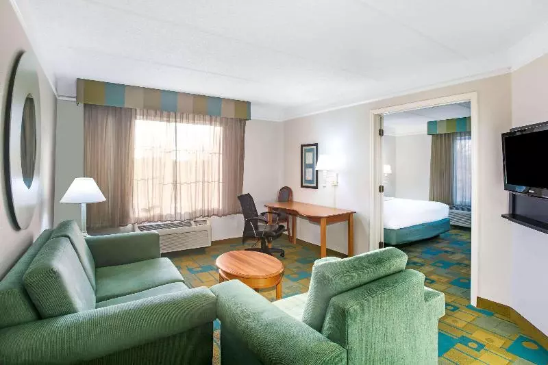 キングサイズベッドのスイートルーム, La Quinta By Wyndham Austin Southwest