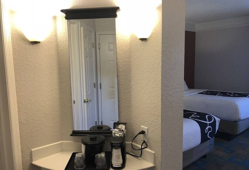 带2个双人床的标准工作室, La Quinta By Wyndham Jacksonville Butler Blvd