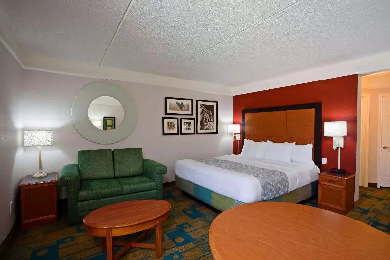 キングサイズベッドのエクゼクティブルーム, La Quinta By Wyndham Winston Salem