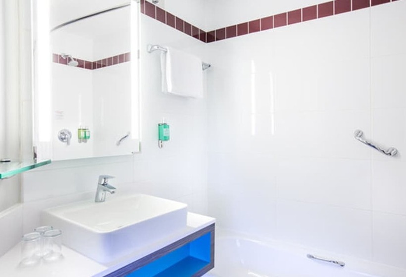 חדר סטנדרט, Leonardo Belfast