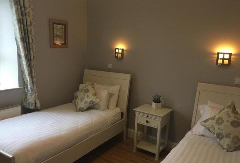 חדר אקונומי, Riverside Guesthouse