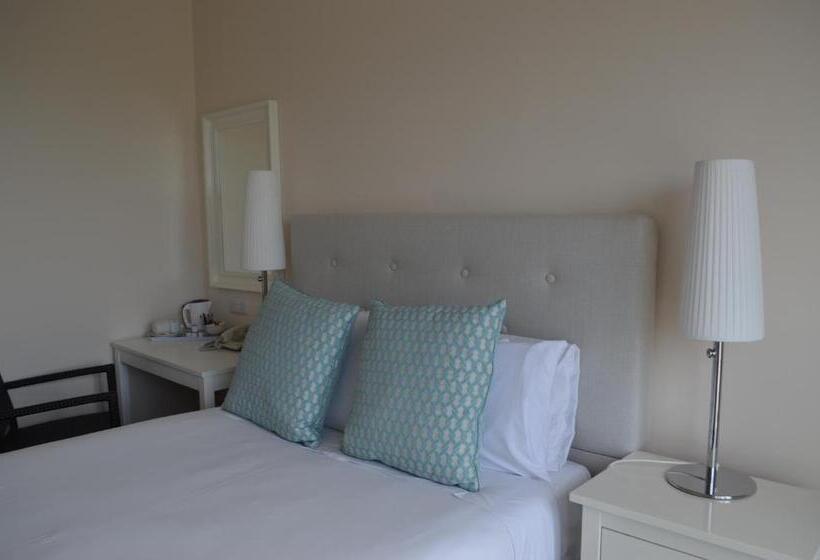 غرفة قياسية, The Cliff House