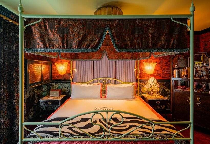 Family Suite, Lafayette Hotel & Club