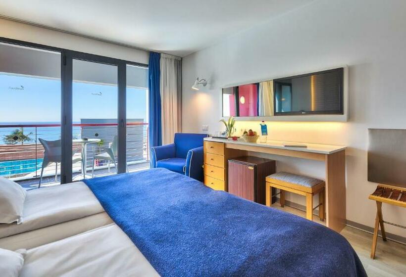 اتاق استاندارد با چشمانداز دریا, The Views Monumental