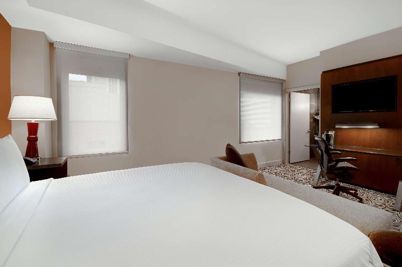 اتاق استاندارد با چشمانداز دریا, The Views Monumental